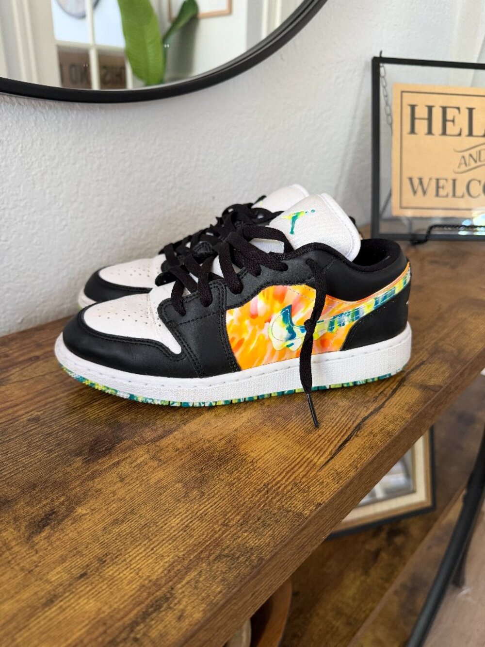 Air Jordan 1 Low SE with tiedye accent